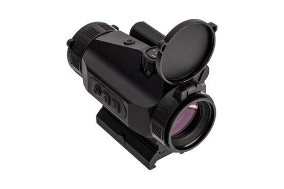 Lucid Optics HDx Red Dot Sight comes with lens covers